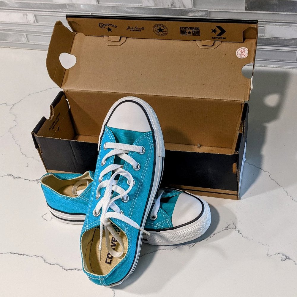 Converse low top